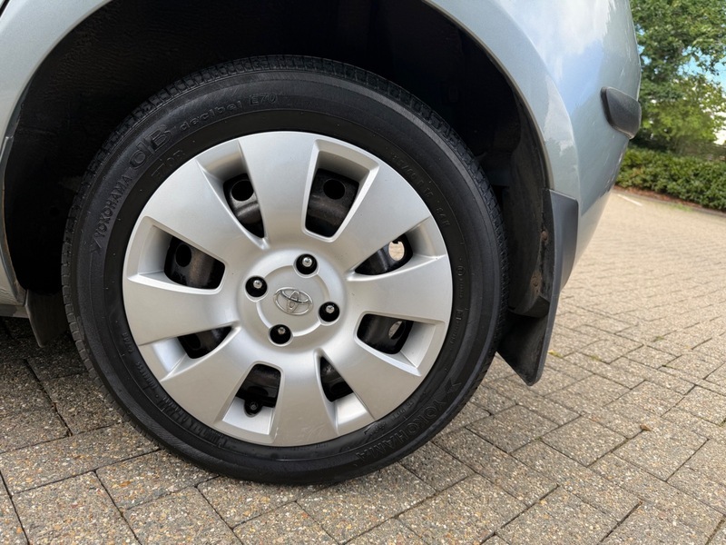 Toyota Yaris 1.3 Zinc Multimode Black #28