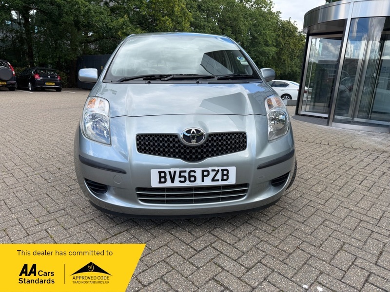 Toyota Yaris 1.3 Vvt-i T3 Hatchback Silver #2