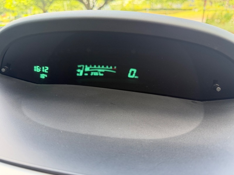 Toyota Yaris 1.3 Zinc Multimode Black #31