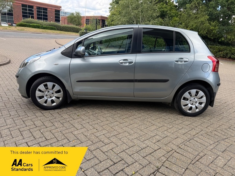Toyota Yaris 1.3 Vvt-i T3 Hatchback Silver #6