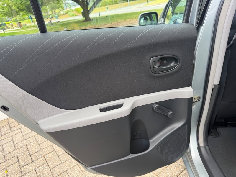 Toyota Yaris 1.3 Zinc Multimode Black #22