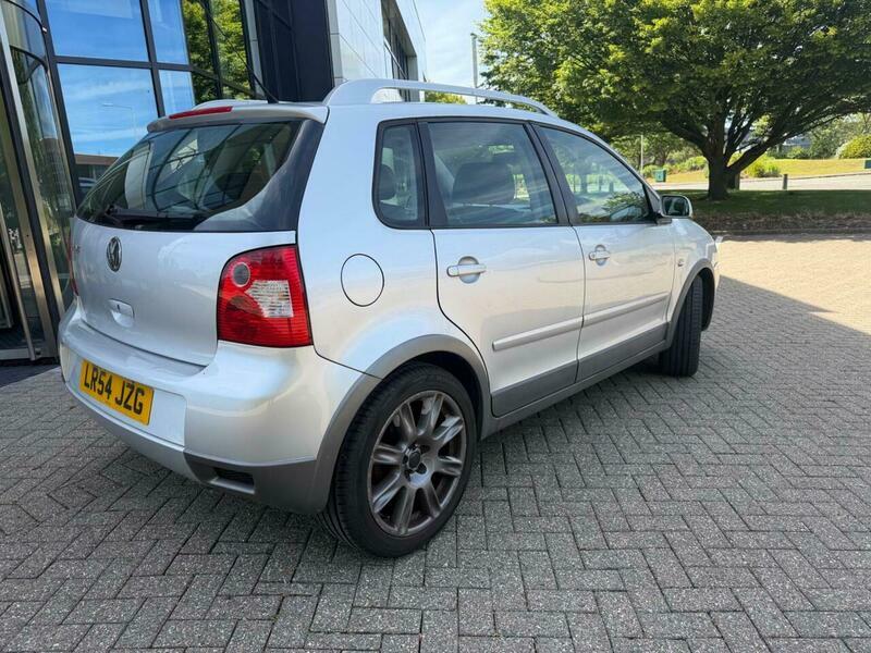Volkswagen Polo 1.2 E Red #9