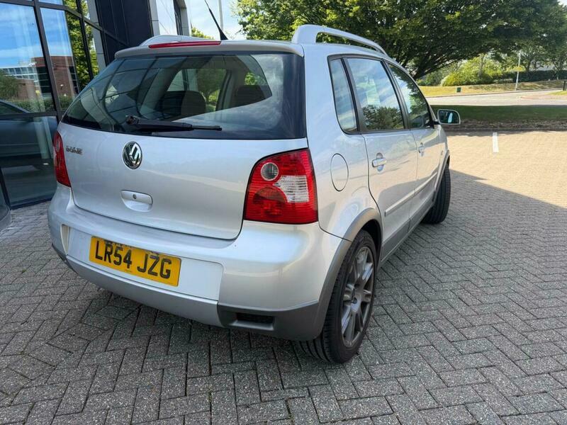 Volkswagen Polo 1.2 E Red #8