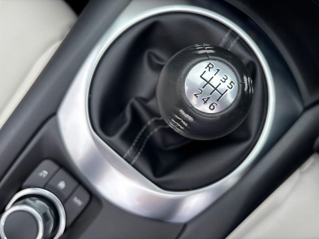 Mazda MX-5 1.5 Skyactiv-g Exclusive-line Convertible Petr  #29
