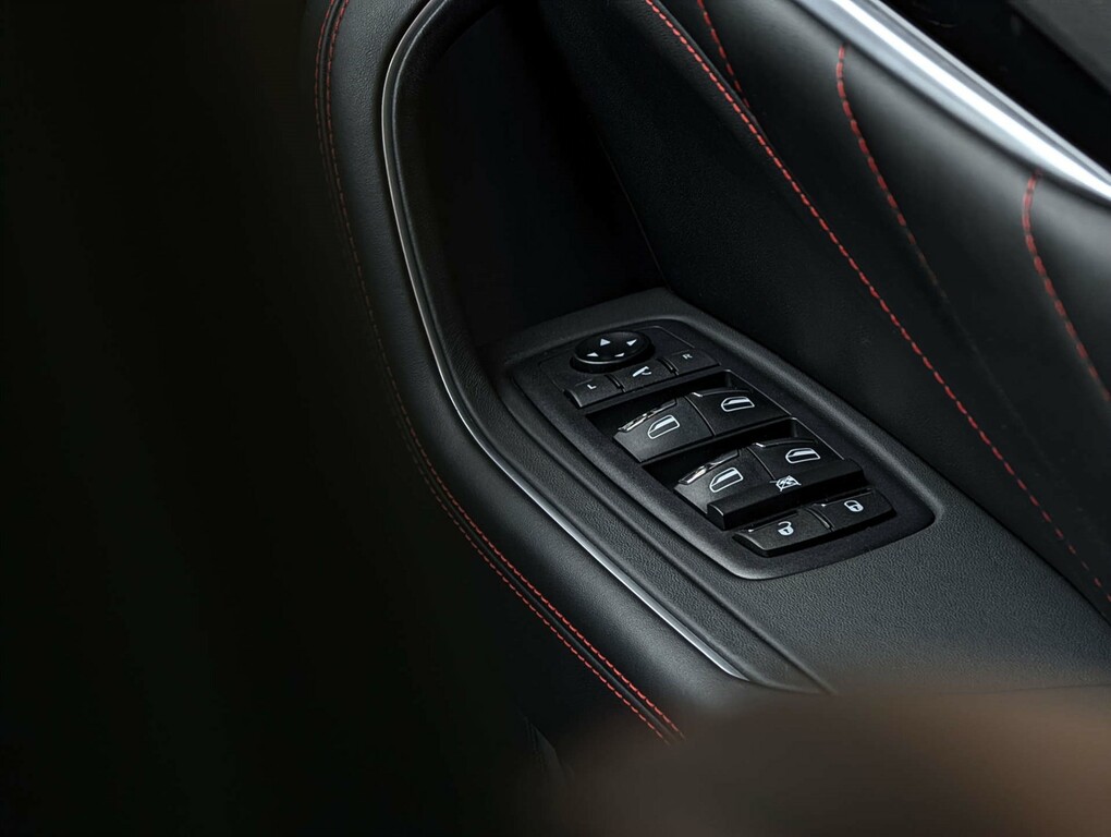 Maserati Levante Granlusso #31