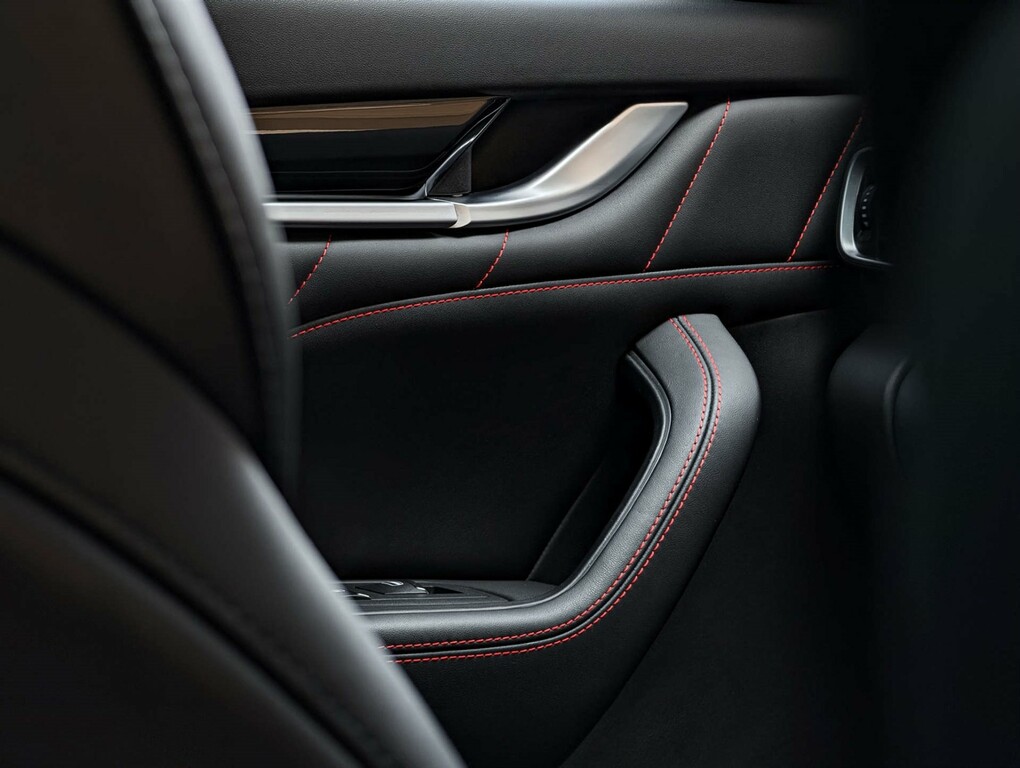 Maserati Levante Granlusso #46