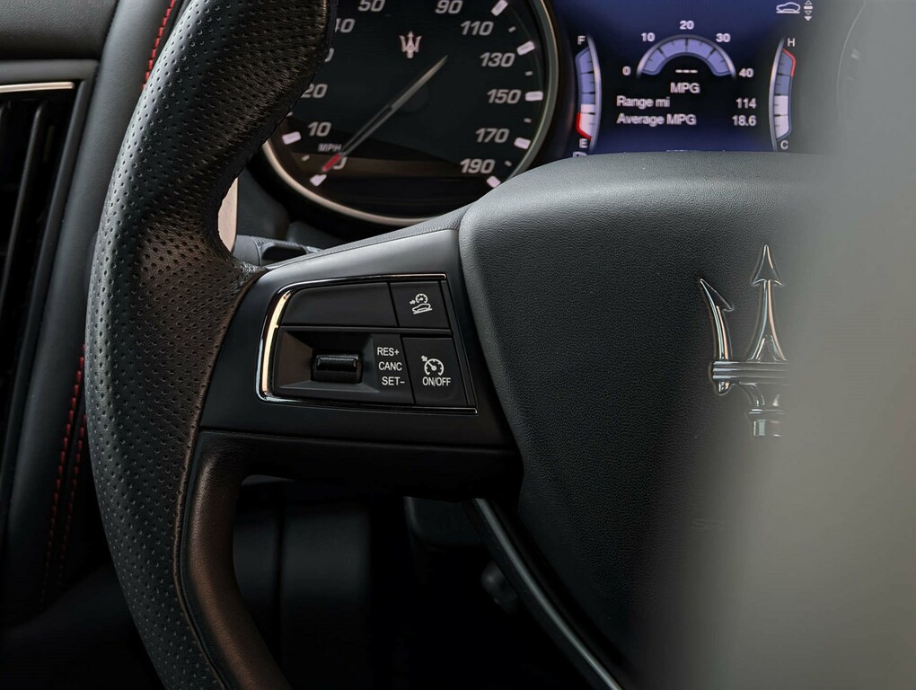 Maserati Levante Granlusso #34