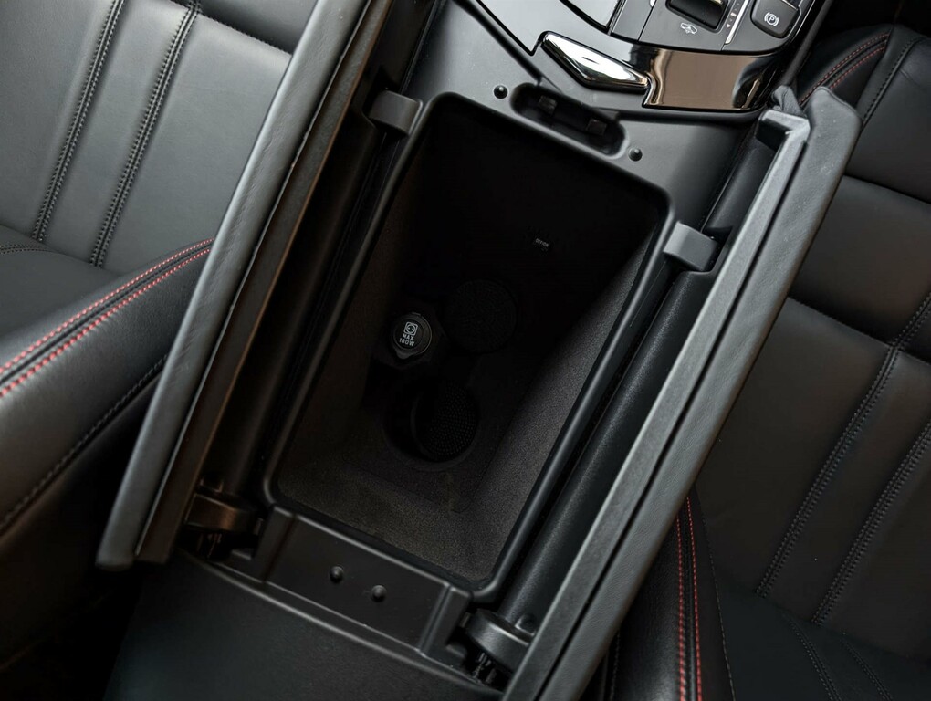 Maserati Levante Granlusso #43