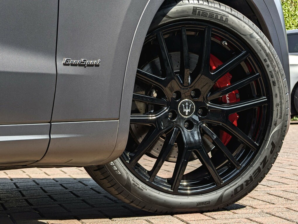 Maserati Levante Granlusso #21