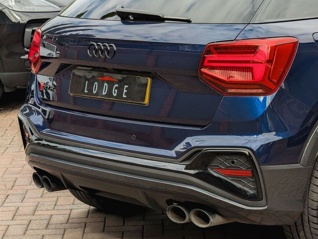 Audi SQ2 Black Edition Tfsi 300 Ps S Tronic Grey #17