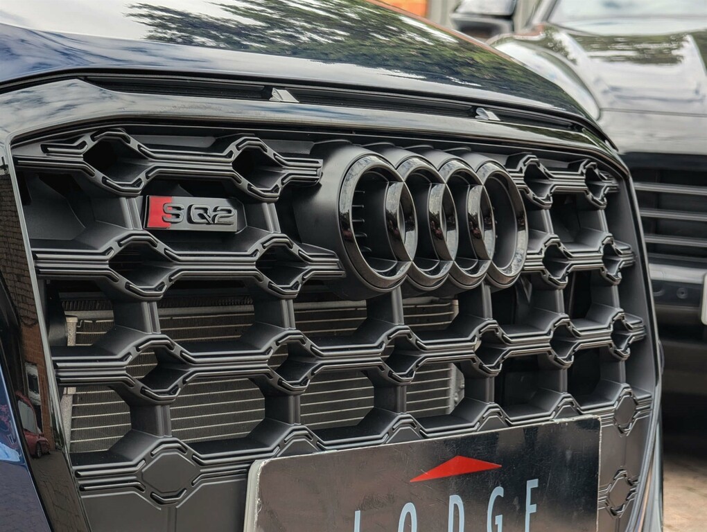 Audi SQ2 Black Edition Tfsi 300 Ps S Tronic Grey #11
