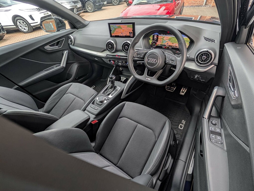 Audi SQ2 Black Edition Tfsi Quattro 4Wd Blue #3