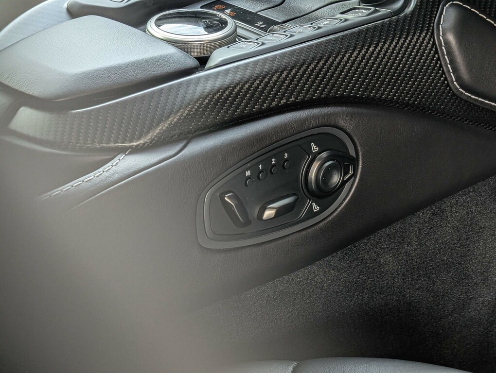 Aston Martin Vantage 5.9L V12 S Black #30