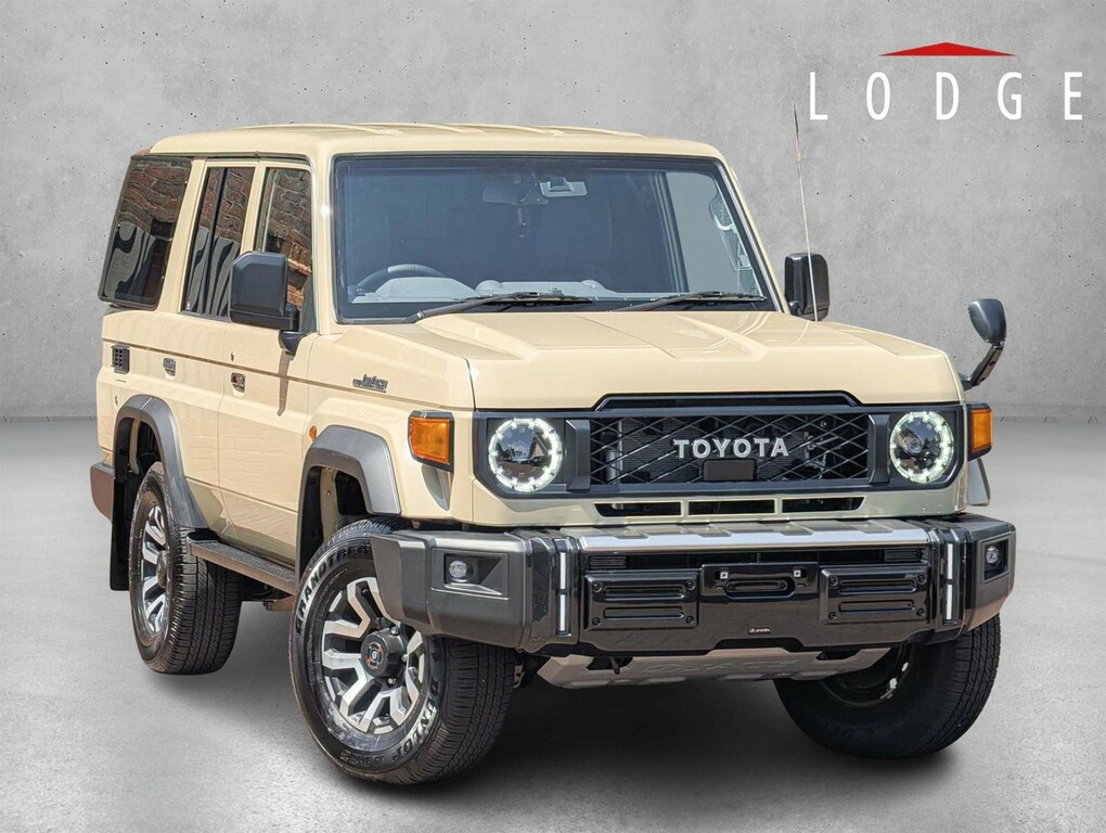 Toyota Land Cruiser Ax 76 Series First Edition Lwb