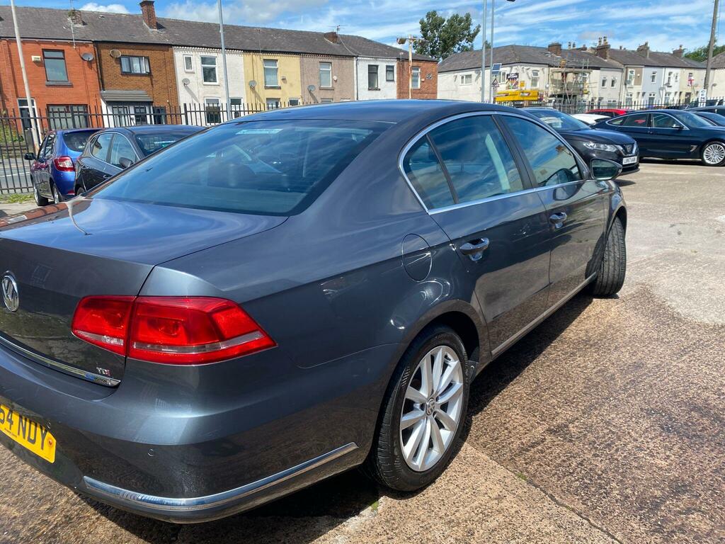 Volkswagen Passat Tdi Bluemotion Tech Executive U361 Red #9