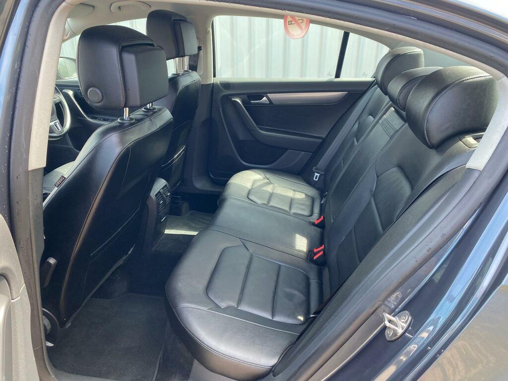 Volkswagen Passat Tdi Bluemotion Tech Executive U361 Red #14