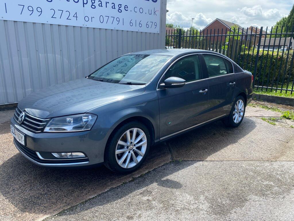 Volkswagen Passat Executive Grey #2