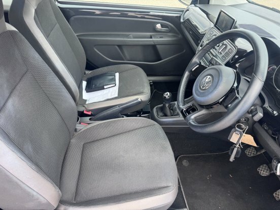 Volkswagen Up 1.0 High Up Black #2