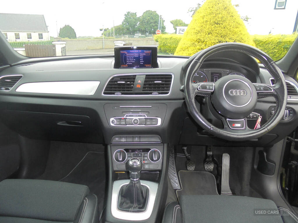 Audi Q3  White #11
