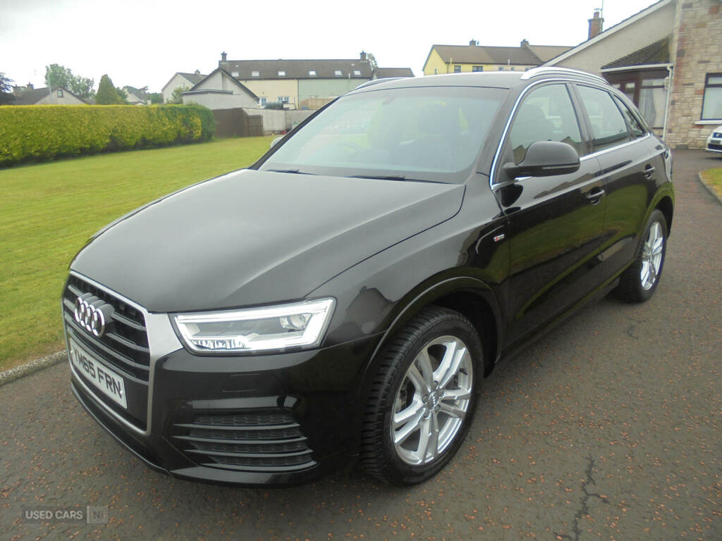 Audi Q3 2.0 Tdi S Line Black #4