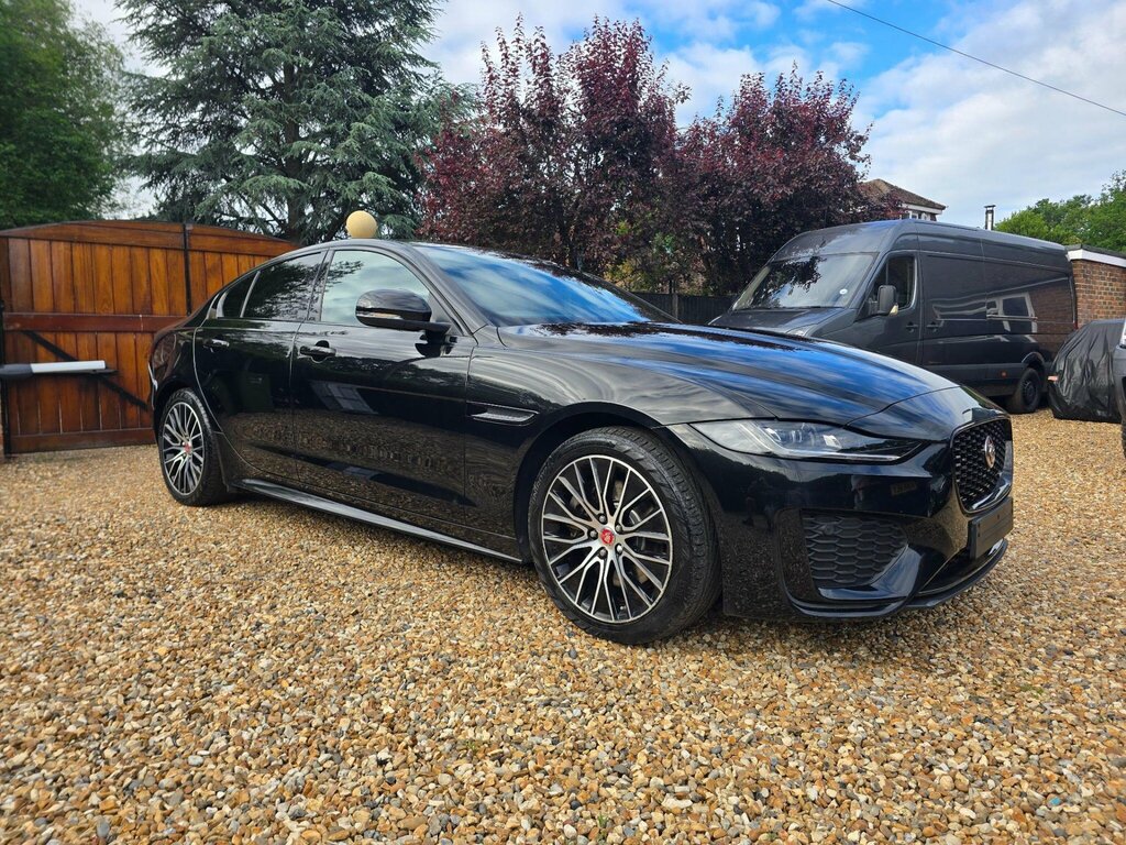Jaguar XE 2.0 D180 R-dynamic S Euro 6 Ss Black