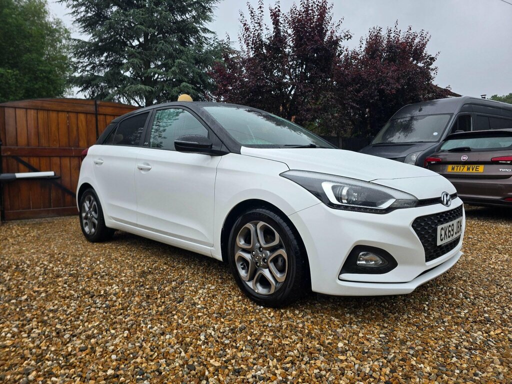 Hyundai I20 1.2 Play Euro 6 Ss White