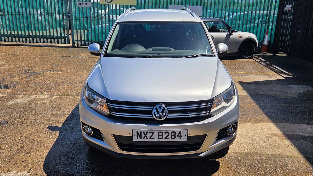 Volkswagen Tiguan Suv NXZ8284 Silver #3