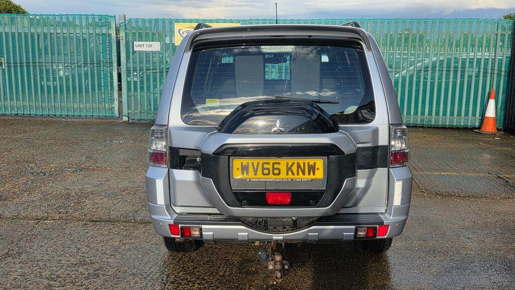 Mitsubishi Shogun Suv Silver #5