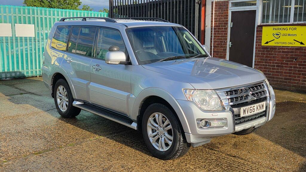 Mitsubishi Shogun Suv Silver #2