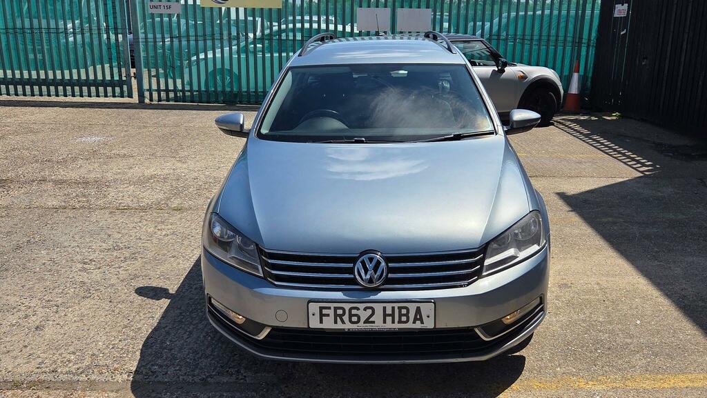 Volkswagen Passat Estate Grey #3