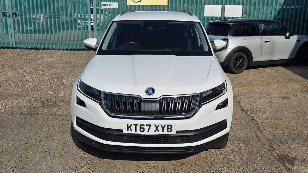 Skoda Kodiaq Suv White #3