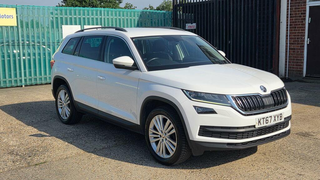 Skoda Kodiaq Suv White #2