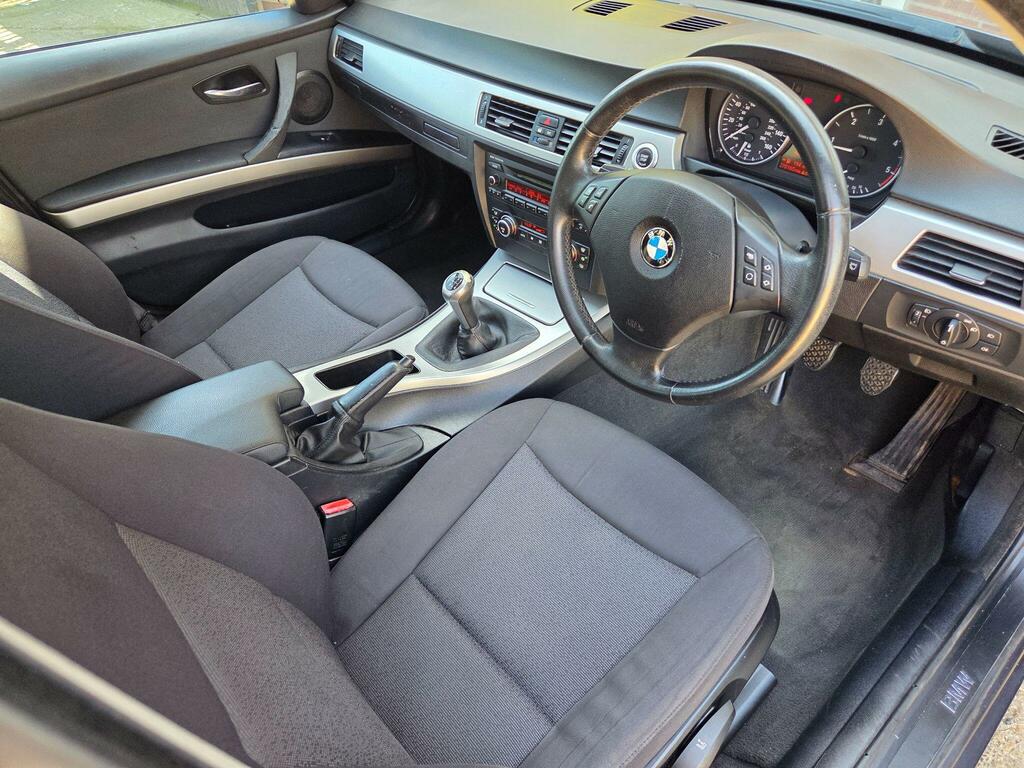 BMW 3 Series 2.0 320D Se Touring Euro 4 Black #13