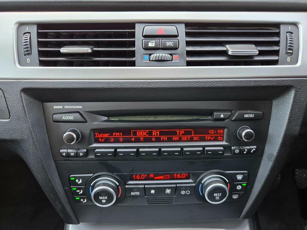 BMW 3 Series 2.0 320D Se Touring Euro 4 Black #19