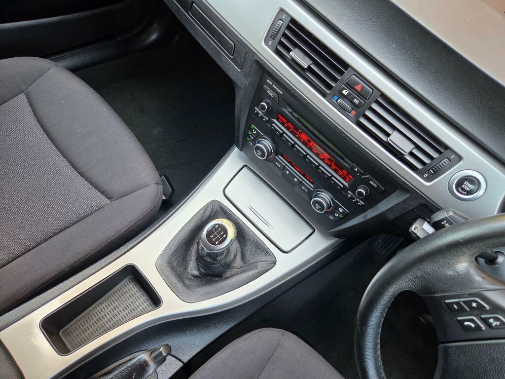 BMW 3 Series 2.0 320D Se Touring Euro 4 Black #15