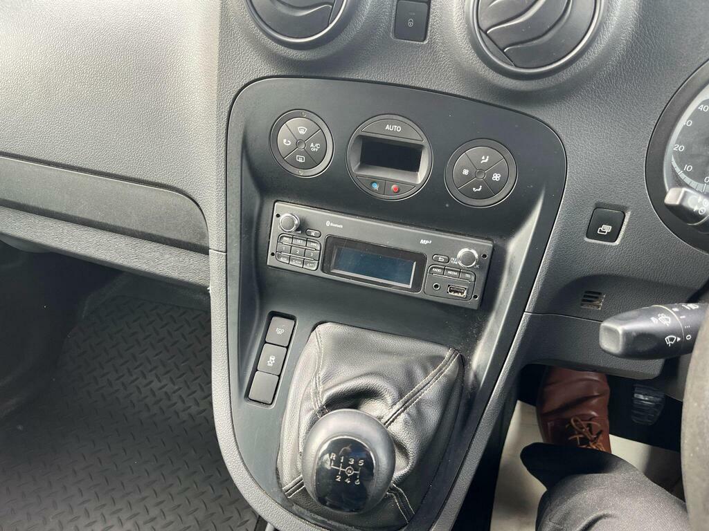 Mercedes-Benz CITAN Mpv Black #15