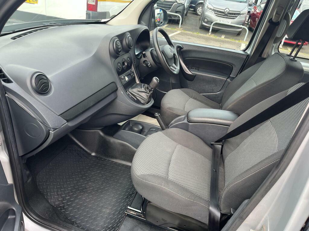 Mercedes-Benz CITAN Mpv Black #10