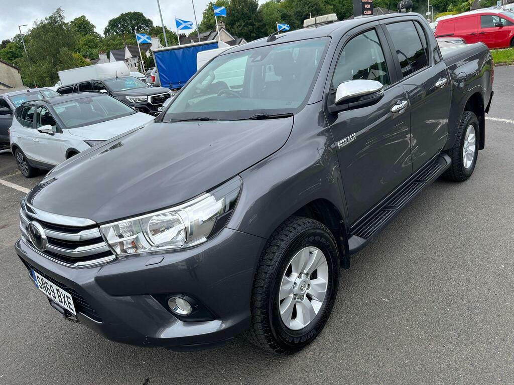 Toyota HILUX 2.4 D-4d Icon 4Wd Euro 6 Grey