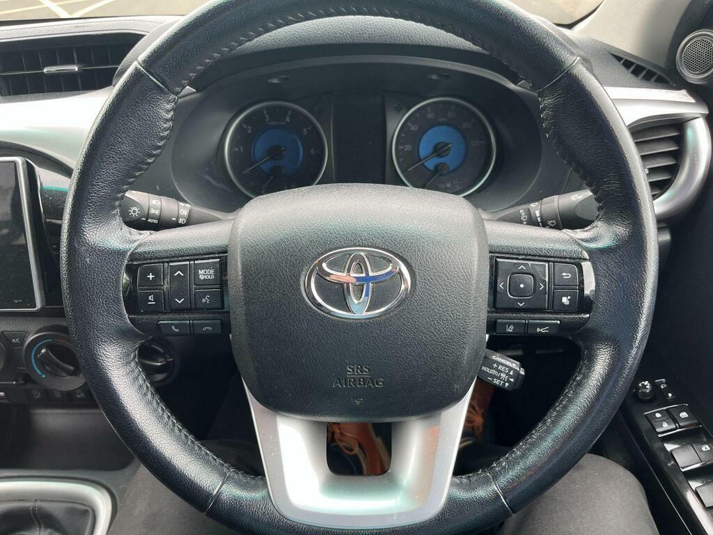 Toyota HILUX Active Pick Up 2.4 D-4d  #12