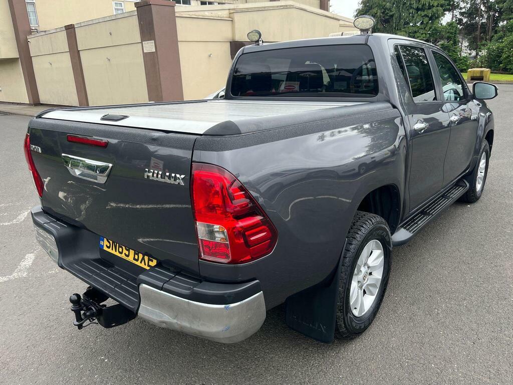 Toyota HILUX 2.4 D-4d Icon 4Wd Euro 6 Grey #6