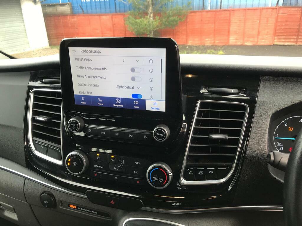 Ford Tourneo Custom 2.0 Ecoblue Titanium Red #10