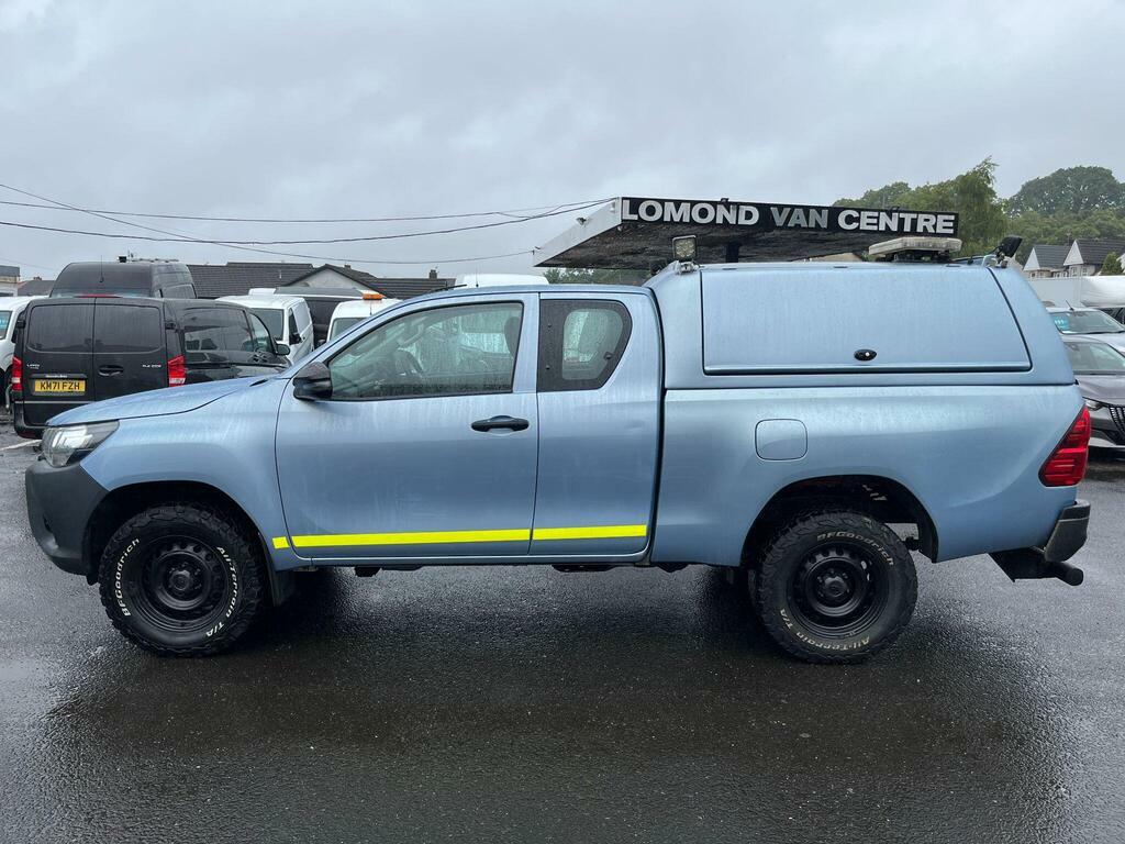 Toyota HILUX 2.4 D-4d Active Pickup Extended Cab Blue #2