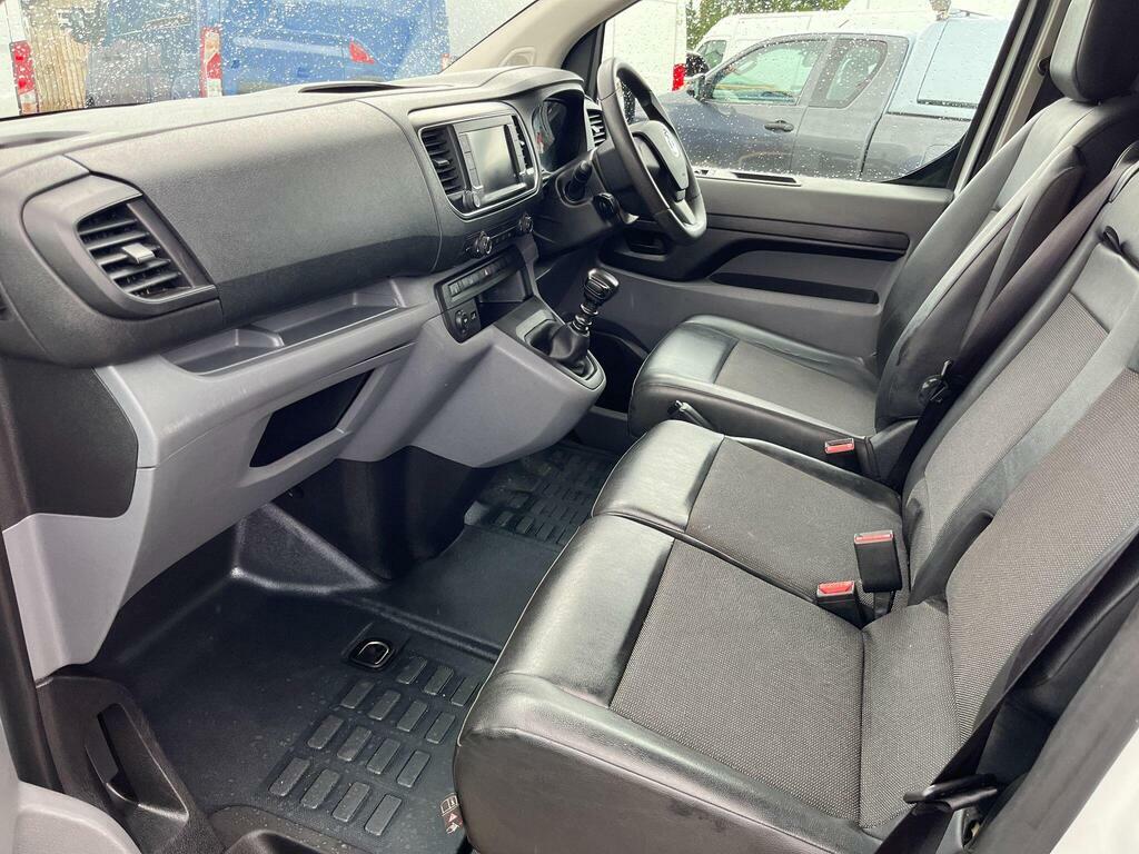 Vauxhall Vivaro Mpv Grey #8