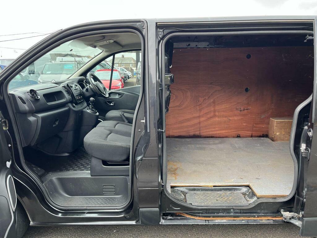 Vauxhall Vivaro 1.6 Cdti 2900 Sportive L2 H1 Euro 6 Black #3