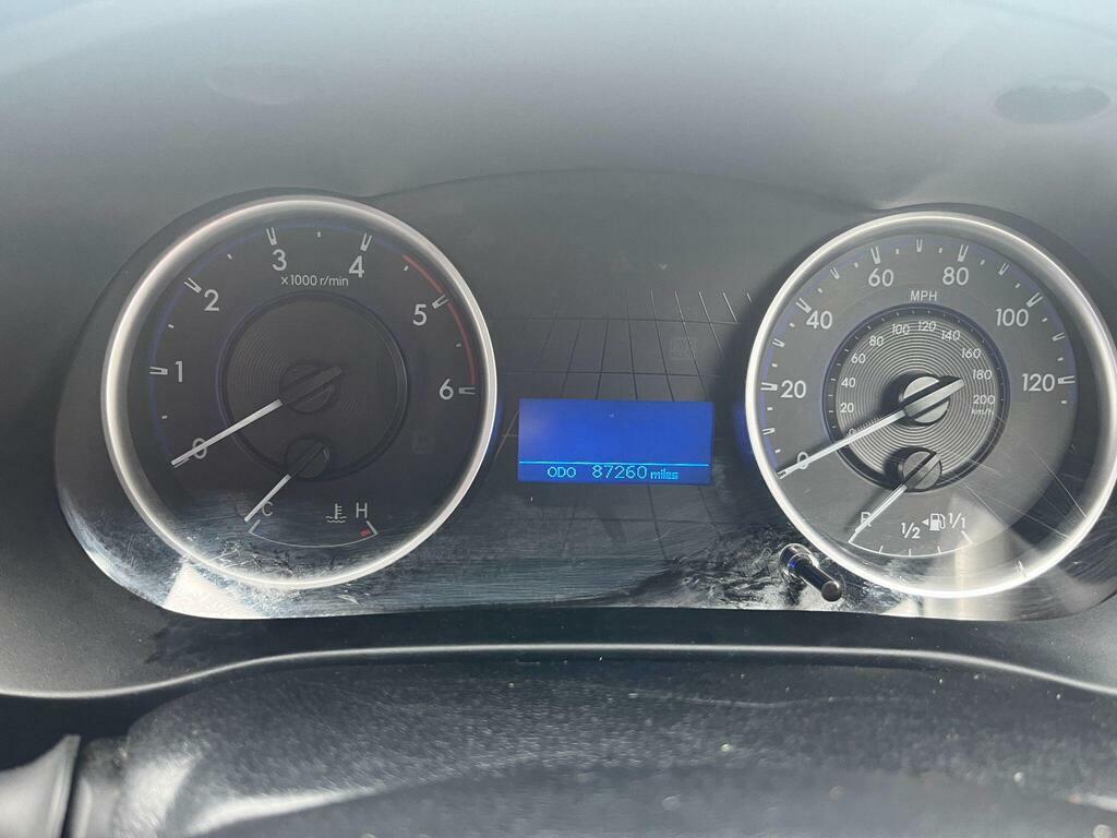 Toyota HILUX Active 4Wd Ecb White #16