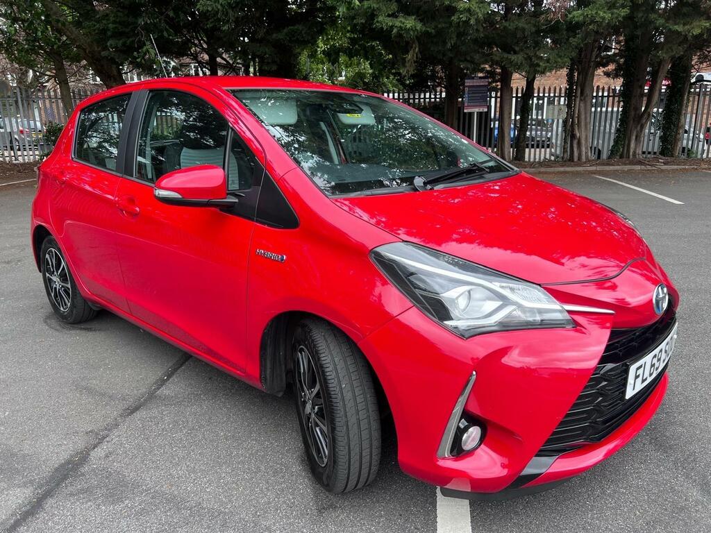Toyota Yaris 1.5 Vvt-h Icon Tech E-cvt Euro 6 Ss Red