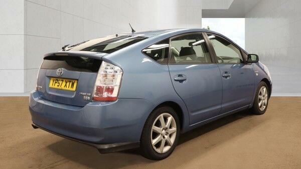 Toyota Prius 1.5 T4 Cvt Blue #6