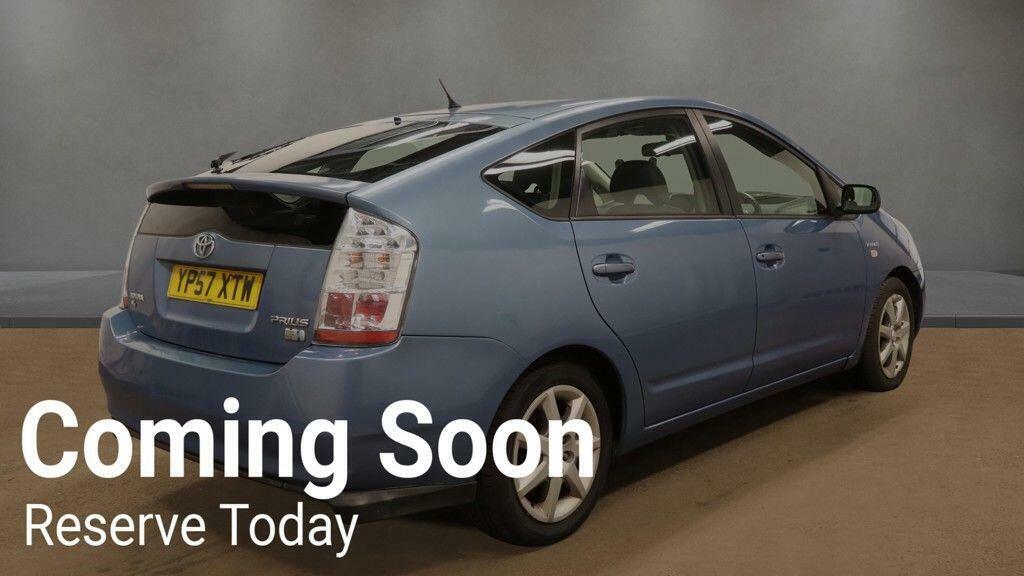 Toyota Prius 1.5 T4 Cvt Blue #3