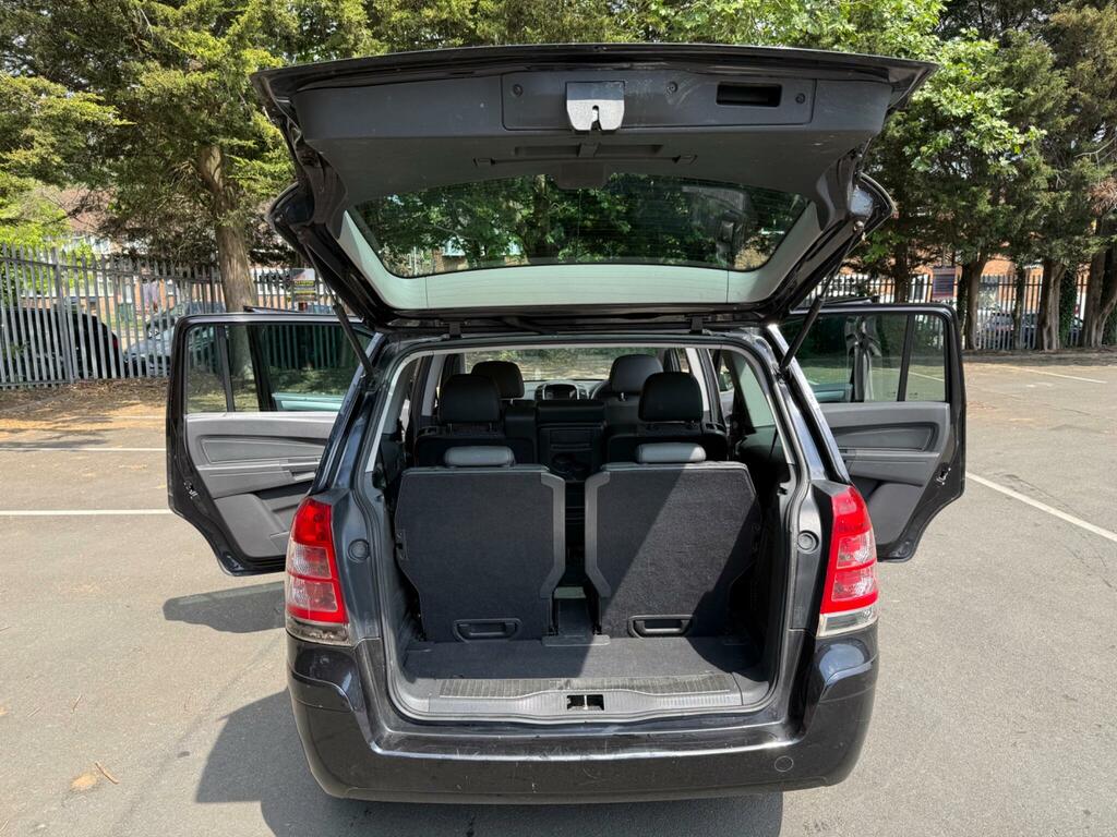 Vauxhall Zafira Exclusiv Black #16