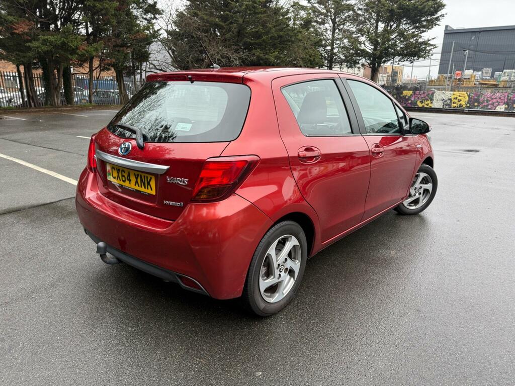Toyota Yaris 1.5 Vvt-h Icon E-cvt Euro 6 CX64XNK Red #5
